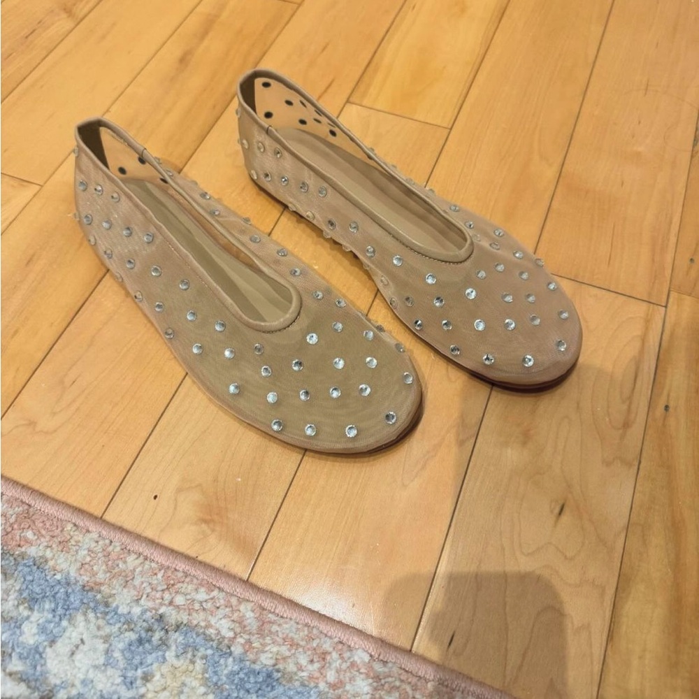 ❗️SOLD❗️Brand new Tony Bianco flats